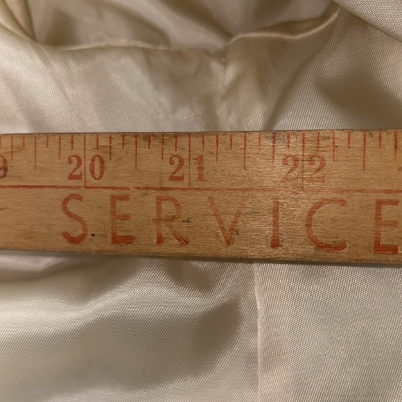 Faux fox fur white jacket sz.L-XL, 3 hook & eye closures, missing label.  $25 - Picture 10 of 12